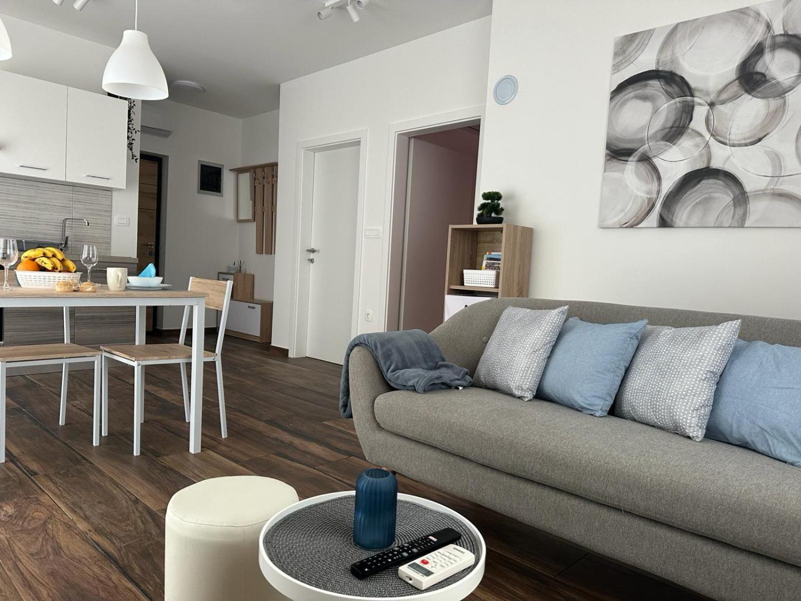Apartments Harmony Hills Pula Exterior photo